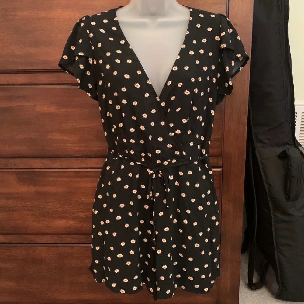 *WILD FABLE* Floral Print Romper